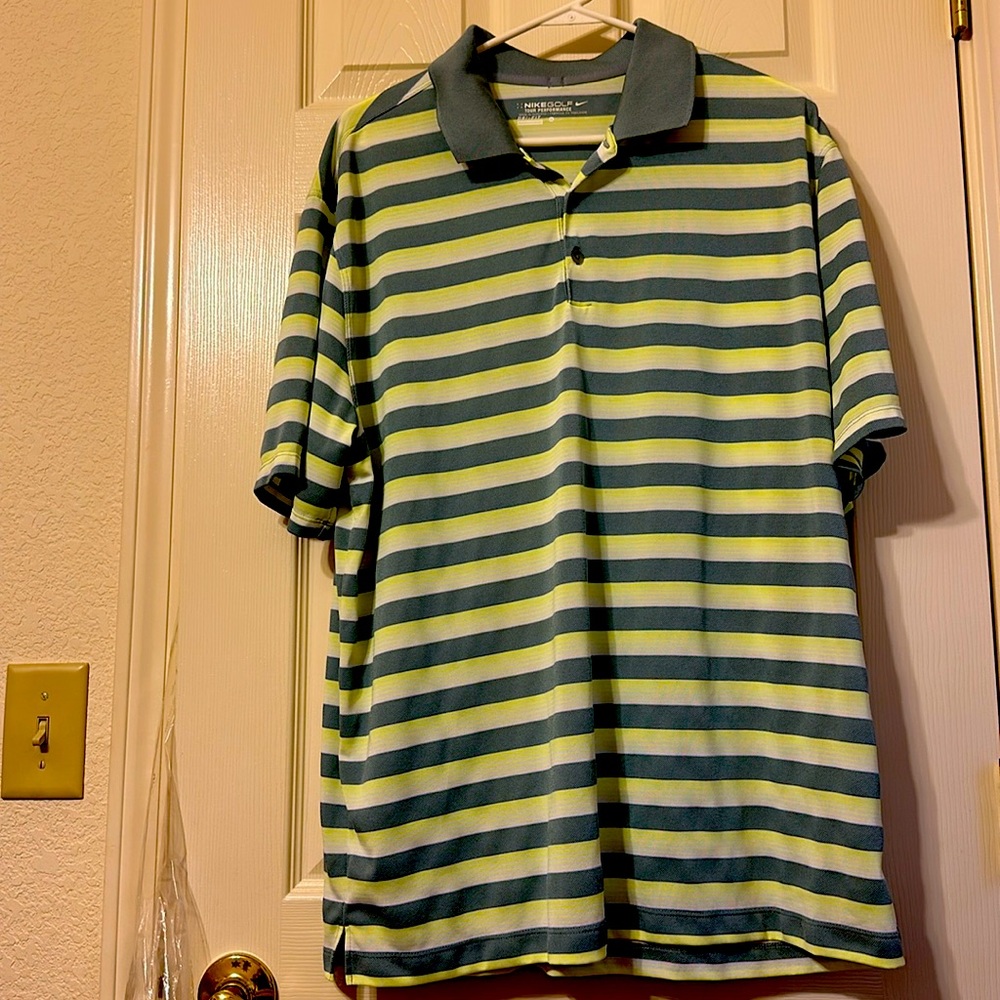 Nike men’s xl golf tour performance polo shirt.